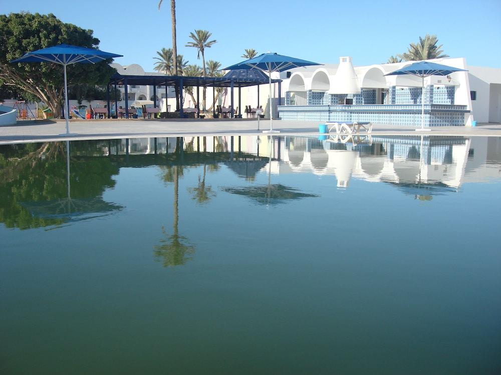 Le Grand Hotels Des Thermes Mezraia Extérieur photo