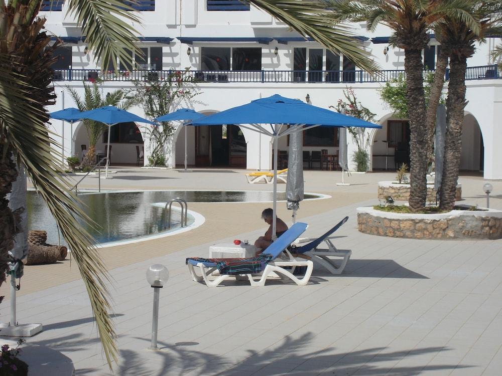 Le Grand Hotels Des Thermes Mezraia Extérieur photo